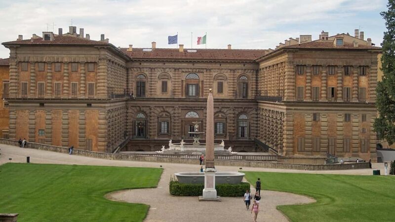 Florence: Themed Walking Tours with Local Guide - Key Points