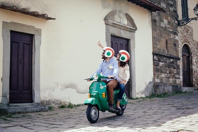 Florence Vespa Tour: Tuscan Hills and Italian Cuisine - How the Tour Works in Practice