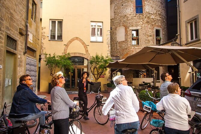 Florence Vintage Bike Tourguided, small group or private option - Headphones and Safety: Hearing the Guide Clearly