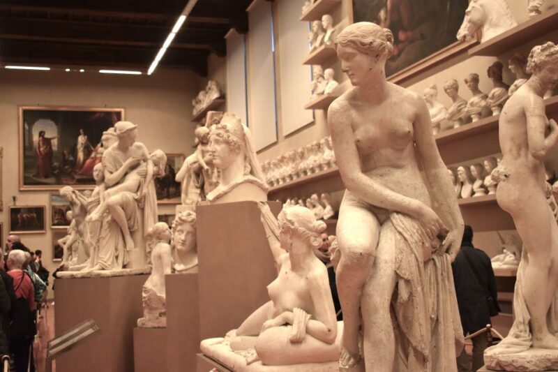Florence: Walking Tour with Accademia Gallery - Key Points