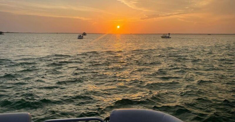 Florida: Emerald Coast Sunset & Dolphin Cruise with Guide - An Honest Look at the Emerald Coast Sunset & Dolphin Cruise