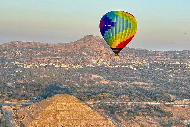 Fly Safely on a Hot Air Balloon over the Teotihuacan valley - What Do Travelers Say?
