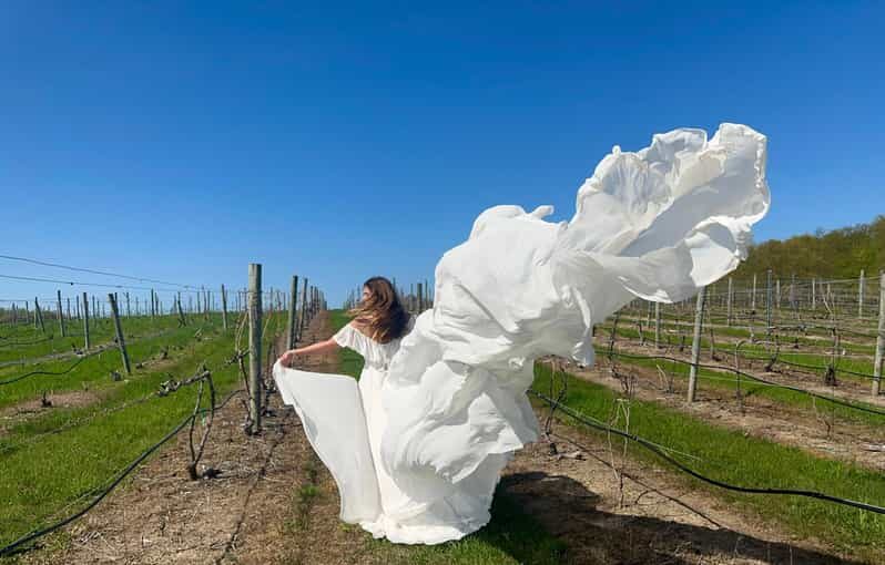 Flying Dress Photo Shoot Traverse City & Surrounding Areas - Key Points