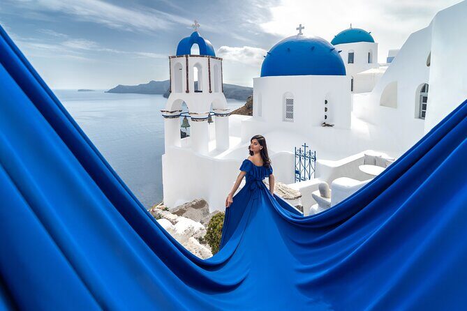 Flying Dress © Photoshoot in Santorini: Mr. President Package - The Booking Process and Dress Selection