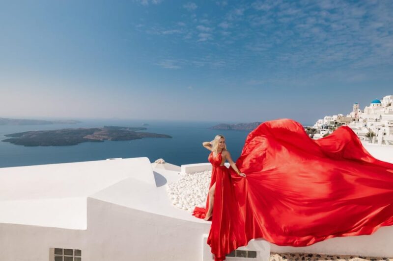 Flying dress Photoshoot in Santorini with Hotel Pickup - FAQs