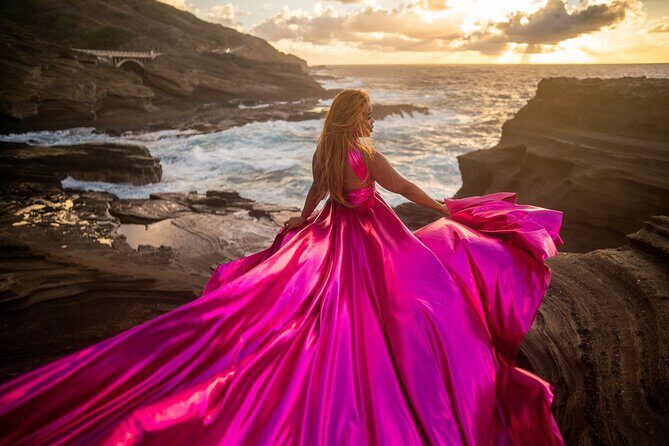 Flying Dress Photoshoot on Oahu - Who Would Love This Experience?