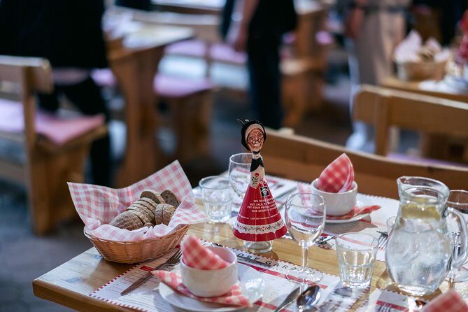 Folklore Evening with Music and Dinner - What to Expect from the Experience