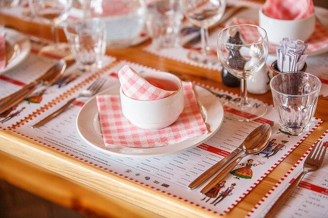 Folklore Evening with Music and Dinner - FAQs