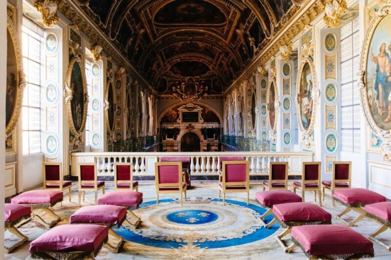 Fontainebleau: Palace Private Guided Tour with Ticket - A Closer Look at the Tour
