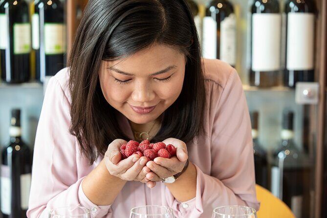 Food and Wine Lesson and Wine Tasting in San Gimignano - What Makes This Experience Stand Out