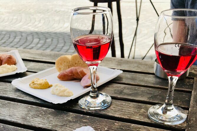 Food and Wine Tasting with a Sommelier - The Group and Duration