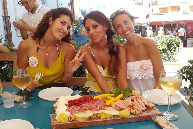 Food + City Tour tour in Ortigia with an authorized guide - FAQs