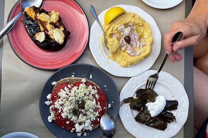Food Tasting Tour with Central Market Visit In Athens - Starting Off in Psyrri: A Cozy Greek Breakfast
