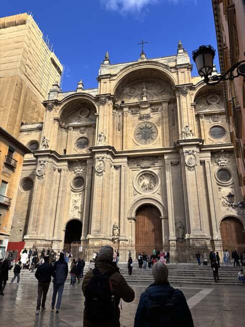 Food Tour in Granada - What This Food Tour Offers