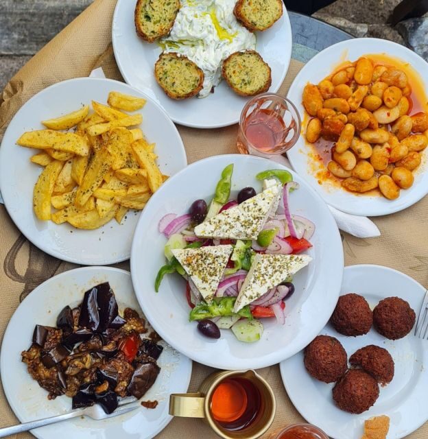 Food Tour - Exploring Athens Through Its Flavors: A Deep Dive into the Food Tour