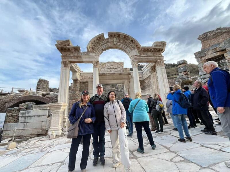 For Cruisers: Ephesus, Terrace Houses Tour with Lunch - Key Points