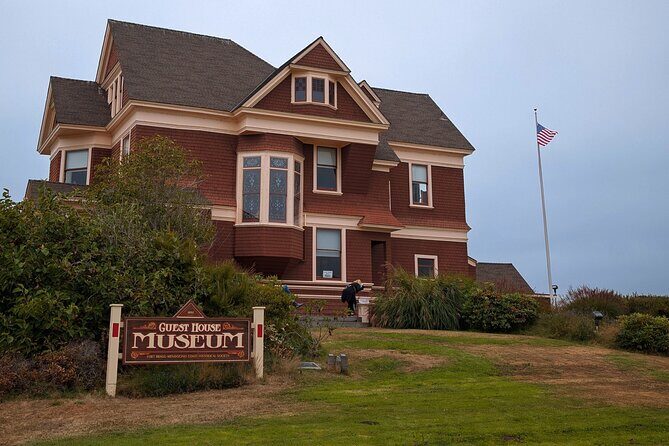 Fort Bragg California Scavenger Hunt Walking Activity and Game - Key Points