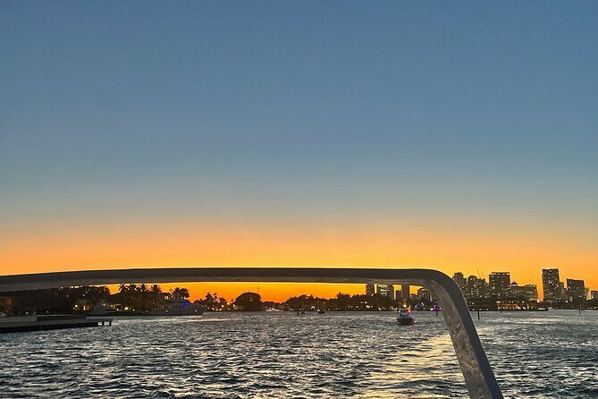 Fort Lauderdale Intracoastal & Dinner Cruise - Who Should Consider This Tour?