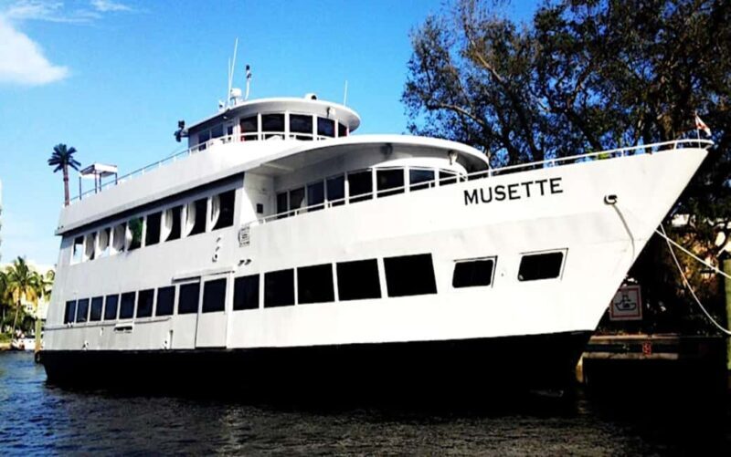 Fort Lauderdale: Musette Yacht New Year's Eve Party Cruise - Key Points