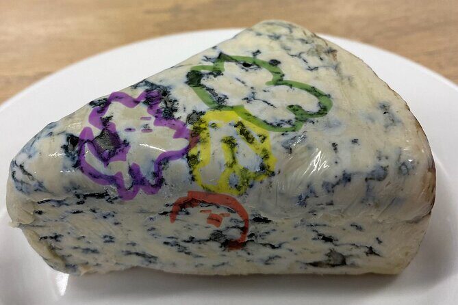 Fortune Reading with Cheese in Chicago - Key Points