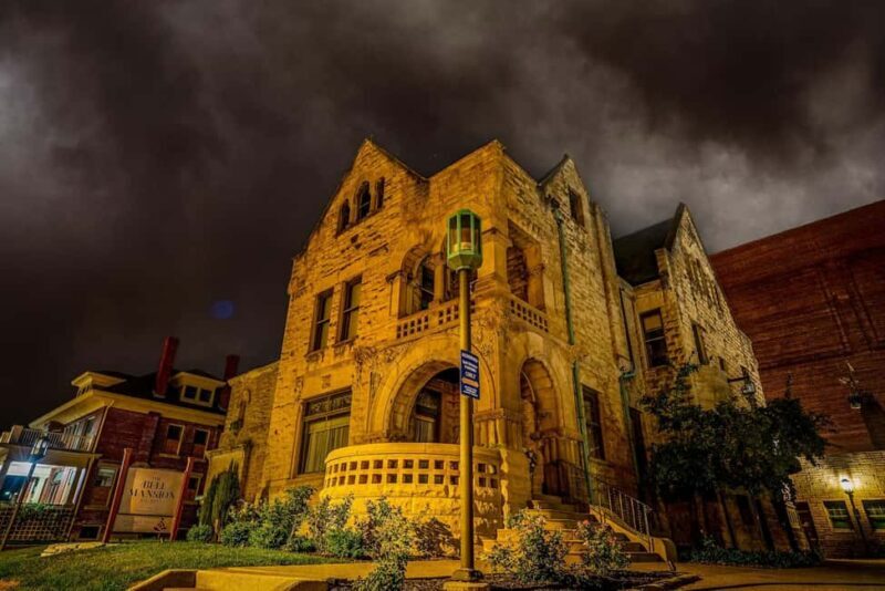 Fortunes, Fire & Frontier: Fort Wayne Ghost Tours - A Closer Look at the Fortunes, Fire & Frontier Ghost Tour