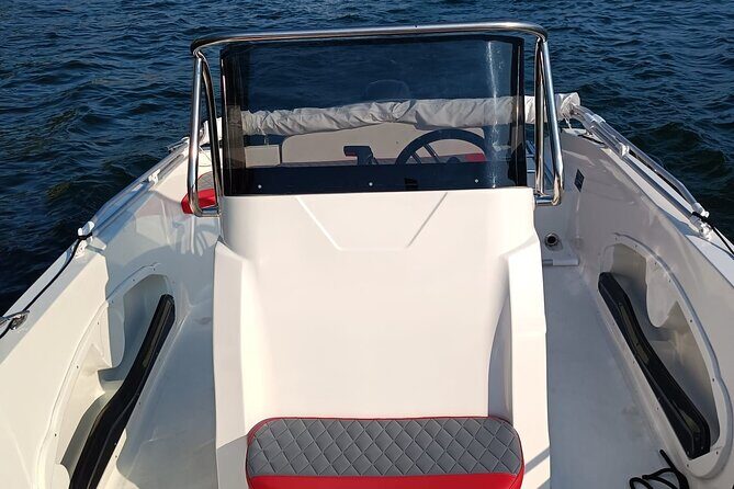 Four Hours Boat Rental in Lake Como - FAQ