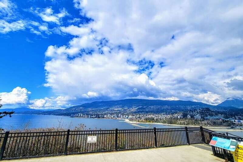 Four Hours of Vancouver Bliss: Unforgettable Memories Await - Who is This Tour Best For?