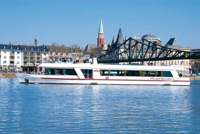 Frankfurt: 1-Hour Panorama Boat Cruise on the river Main - Key Points