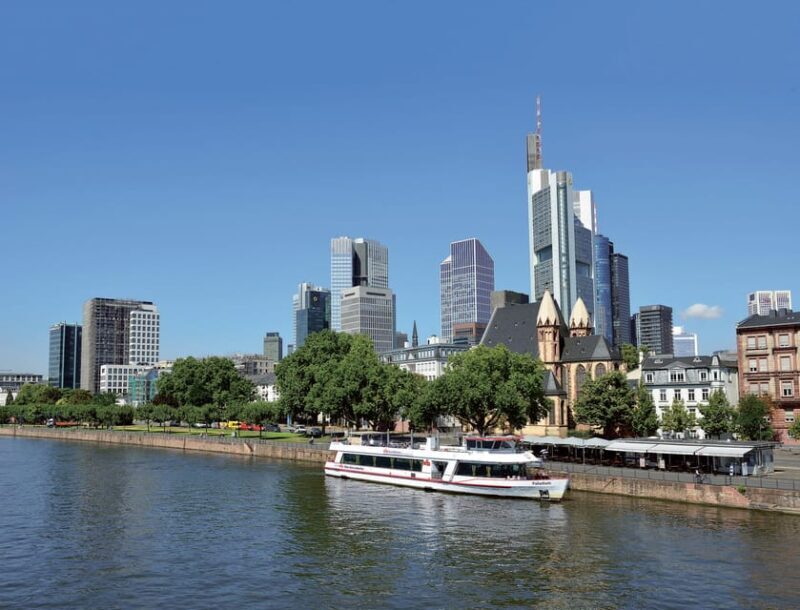 Frankfurt: 1-Hour Panorama Boat Cruise on the river Main - FAQs