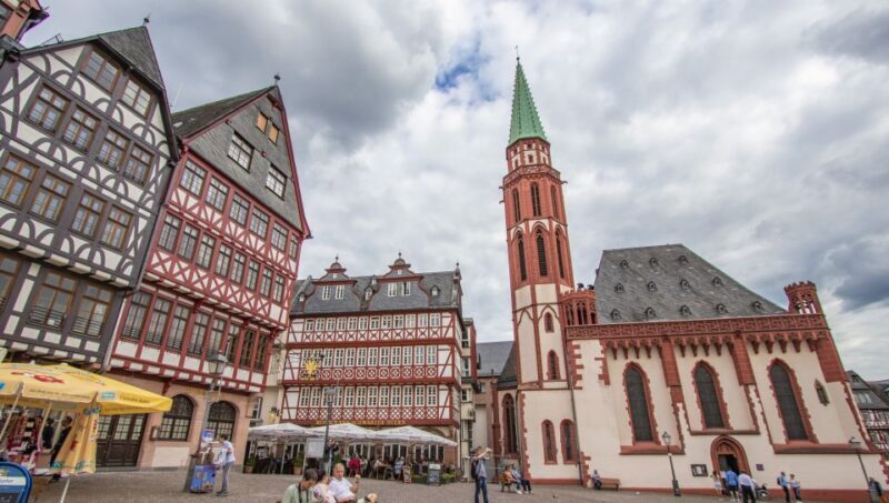 Frankfurt: Express Walk with a Local in 60 minutes - Exploring Frankfurt in Just an Hour