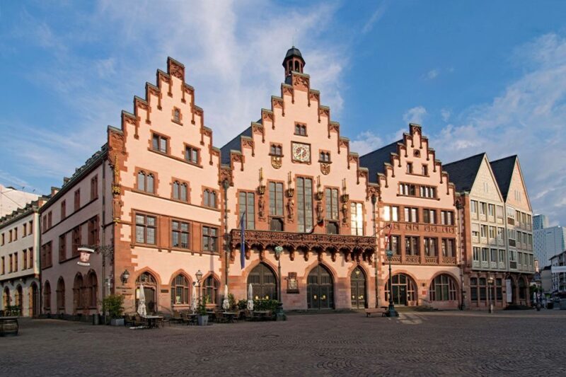 Frankfurt Family-Friendly Historical Walking Tour - Real-World Insights from Reviews