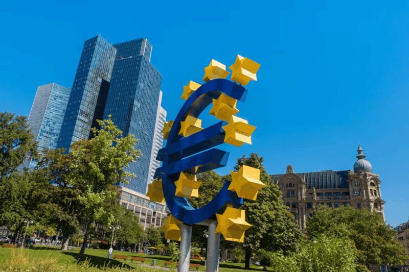 Frankfurt: Guided tour of Frankfurt - Key Points