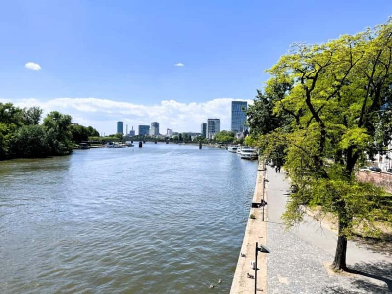Frankfurt: Guided Walking Tour of Old Town & Hidden Gems - Key Points