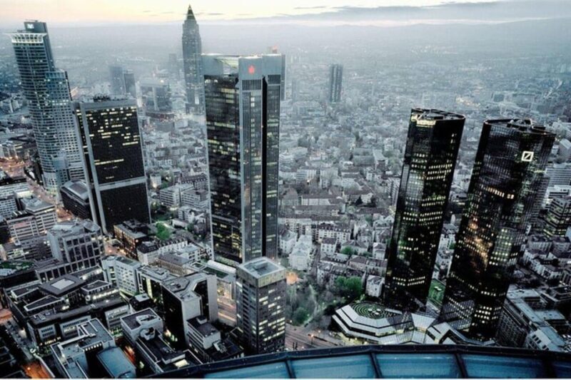 Frankfurt : Highlights & hidden Gems Private Walking Tour - What Travelers Say