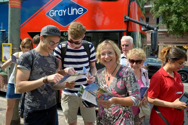 Frankfurt: Hop-On, Hop-Off Grand or Express Bus Ticket - Finance District Views: Main Tower and the City’s Business Pulse
