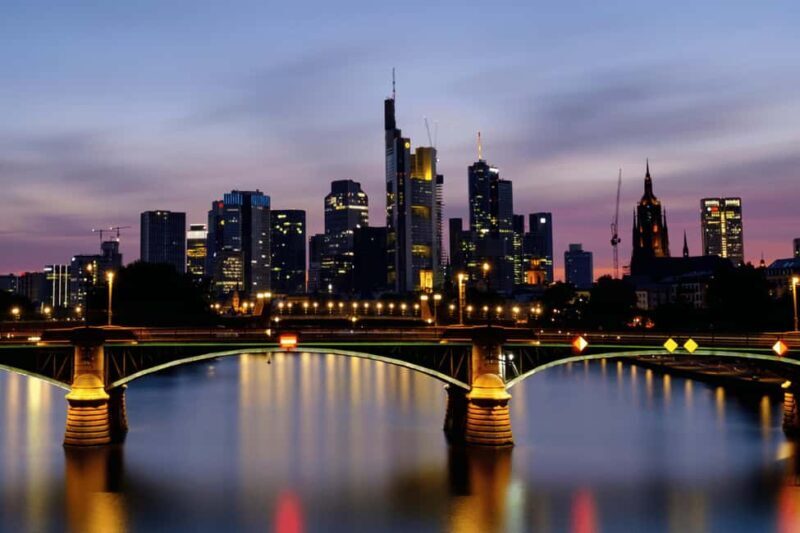 Frankfurt: Lounge Abendfahrt Frankfurt - How Does It Compare to Other Experiences?