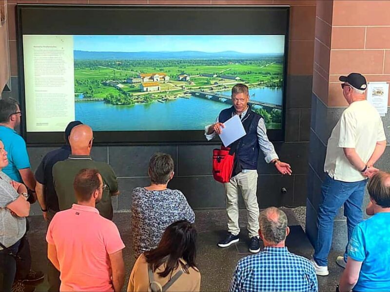 Frankfurt: Private Russian Tour  Just for You and Your Friends - Deep Dive into the Highlights