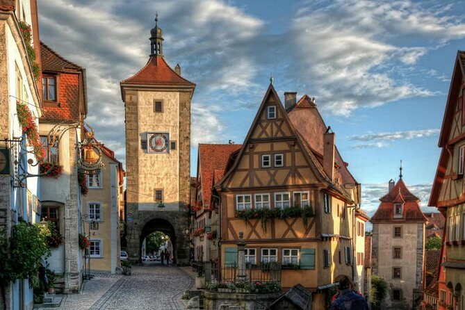 Frankfurt Super Saver: Neuschwanstein Castle and Rothenburg Day Trip - Who Might Want to Skip It?