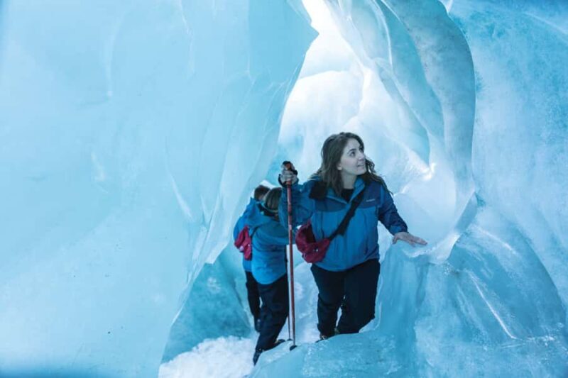 Franz Josef: 2.5 Hour Glacier Hike with Helicopter Transfer - Who Should Consider This Tour?