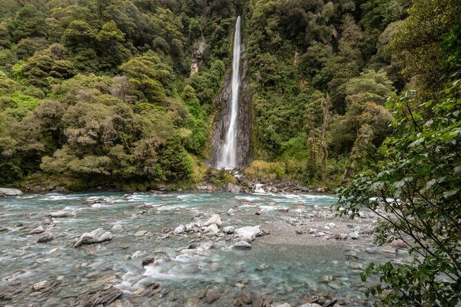 Franz Josef to Queenstown Small Group Tour via Wanaka 1 -Way - Blue Pools in Mt Aspiring National Park