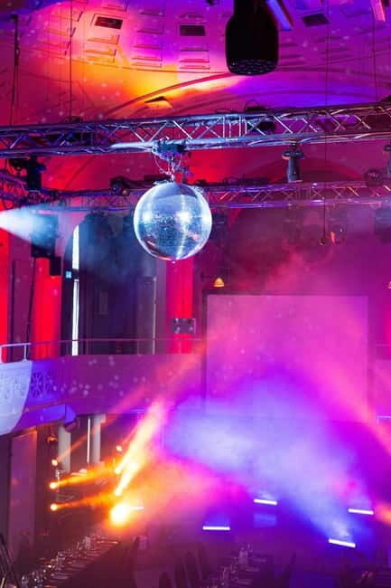 Frauenbad Heidelberg: Magic Dinner with Chris Stark (DE & EN) - A Deep Dive into the Experience