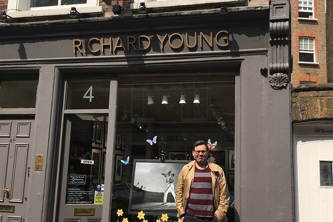 Freddie Mercury and Queen. The London tour - Exploring the Queen Landmarks in London