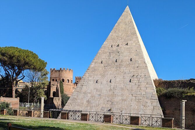 Free Urban Trekking with an Archaeologist - The Practical Side