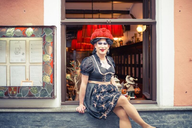 Freiburg: Drag Queen Show Walk with Betty BBQ - Key Points