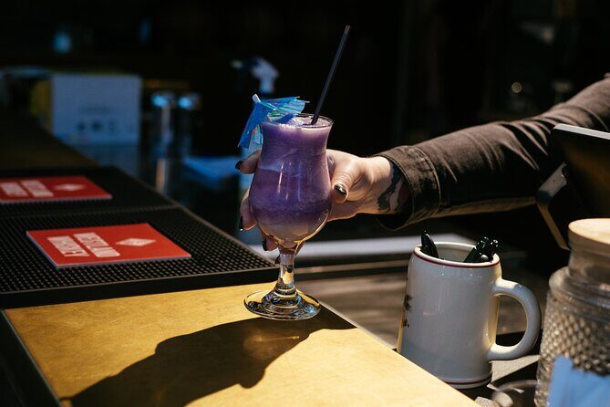 Fremont Street AKA Old Las Vegas! - Key Points