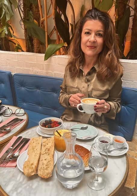 French lessons over a typical breakfast at the foot of Montmartre - Practical Details and Considerations