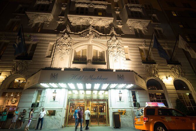 French Quarter Ghosts and Ghouls of New Orleans - The Guide and Atmosphere