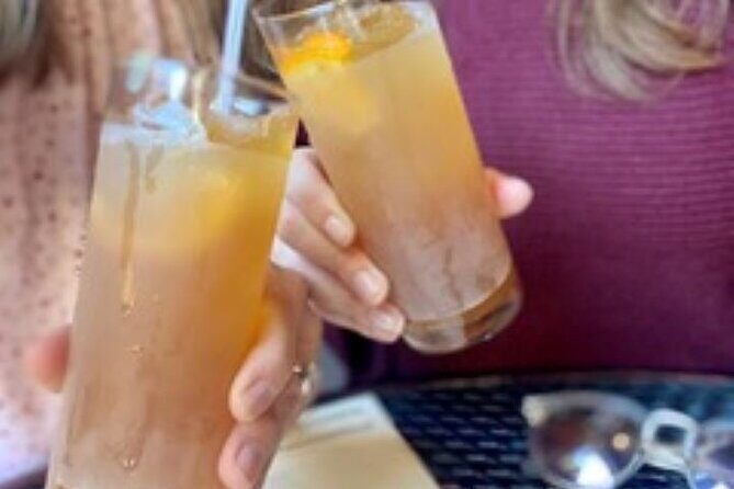 French Quarter Small-Group Cocktail and Foodie Crawl - Who Should Consider This Tour?