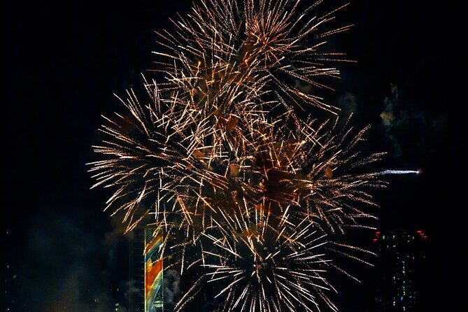 Friday Night Firework Cruise in Waikiki - What to Expect on the Cruise