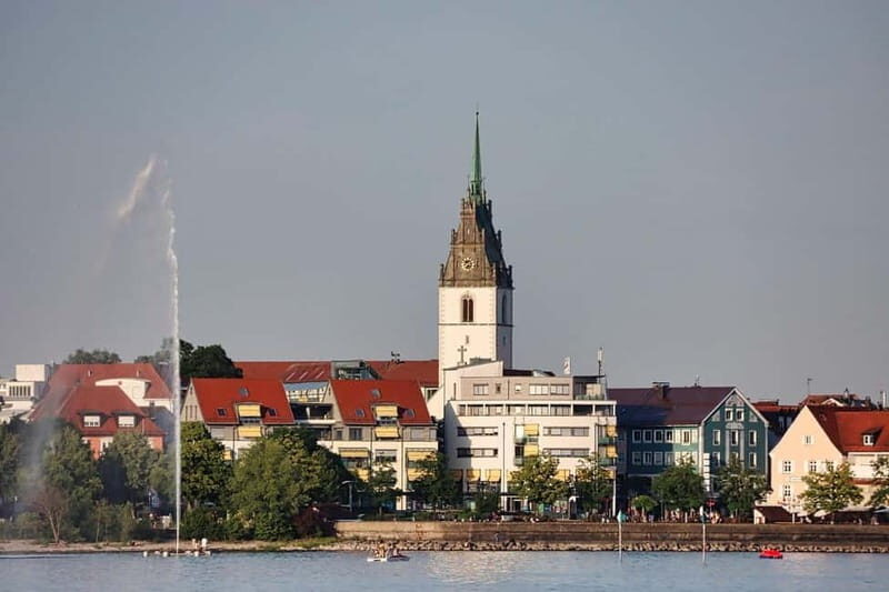 Friedrichshafen: Private city tour with wine tasting - Key Points